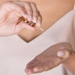 Isdin-Flavo-C-Ultraglican-Serum-Antioxidante-De-Dia-30-Ampollas-2-ml---4