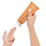 Vichy-Protector-Solar-Ideal-Soleil-Niños-Leche-SPF-50-300-ml